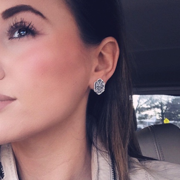 Blush Pink & Gold Dainty Druzy Stud Earrings NEW - Picture 4 of 4